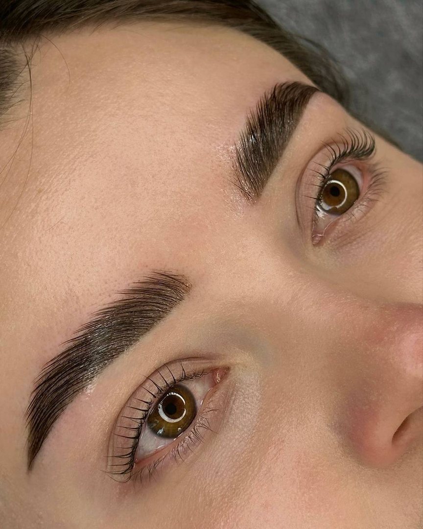 Brow Lamination i Esbjerg – Flot Brow Lift og brynlamination