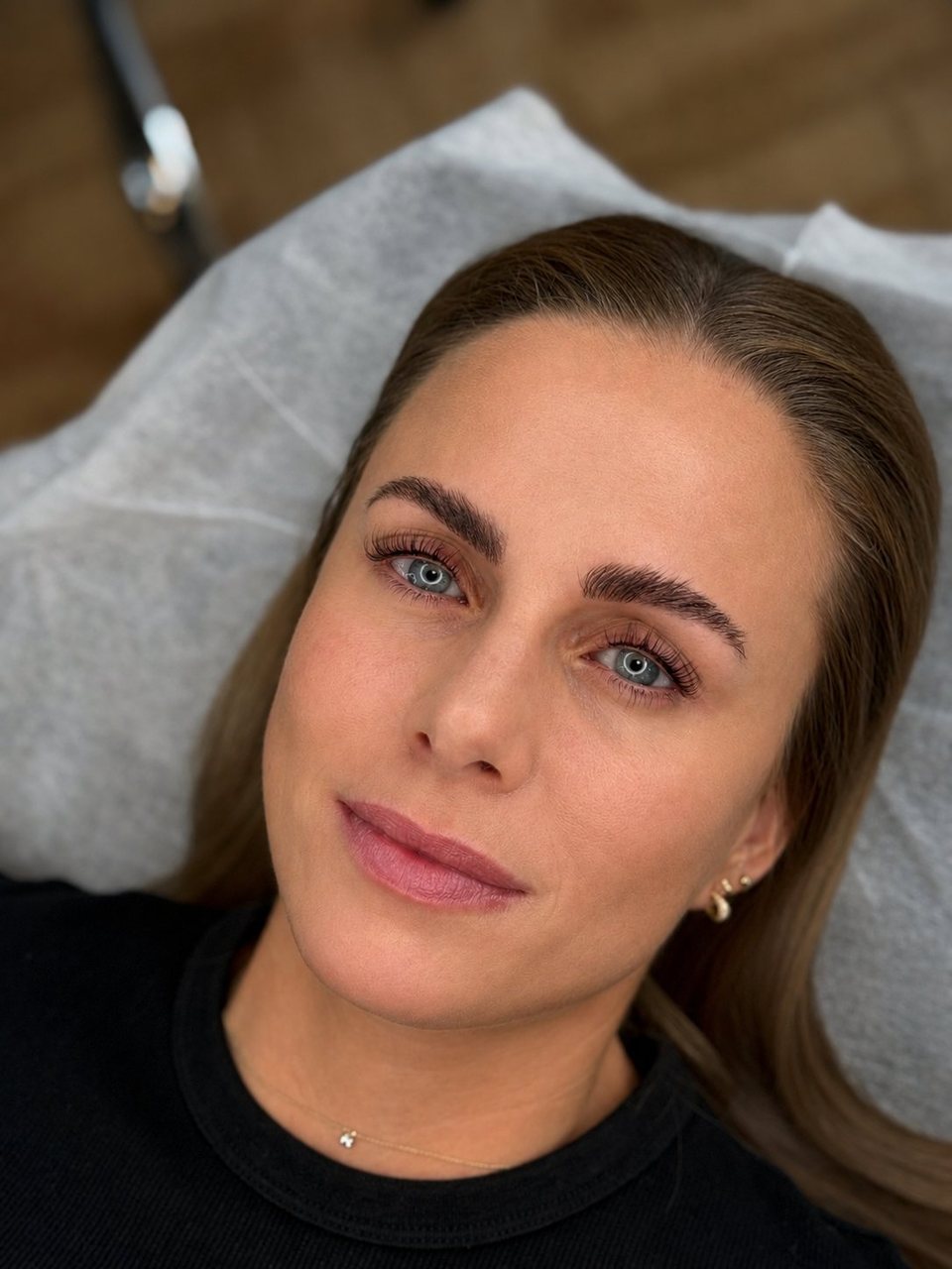 Permanent eyeliner Esbjerg - Professionel vippefortætning for et naturligt look